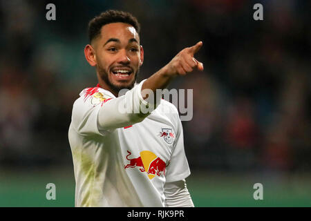 Leipzig, Deutschland. 06 Feb, 2019. Fussball: DFB-Pokal, Achtelfinale, RB Leipzig - VfL Wolfsburg in der Red Bull Arena Leipzig. Leipziger Matheus Cunha jubelt nach dem Tor zum 1:0. (Wichtiger Hinweis: Die DFB verbietet die Verwendung von Bildern im Internet und in online Medien während des Spiels (einschließlich der Hälfte der Zeit). Sperrzeit! Der DFB erlaubt die Veröffentlichung und weitere Verwendung der Bilder auf mobilen Geräten (insbesondere MMS) und über DVB-H und DMB erst nach dem Ende des Spiels.) Credit: Jan Woitas/dpa-Zentralbild/dpa/Alamy leben Nachrichten Stockfoto