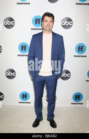 Februar 5, 2019-Pasadena, CA, USA - LOS ANGELES - FEB 5: Ron Livingston am Disney ABC Fernsehen Winter Presse Tour Photo Call im Langham Huntington Hotel am 5. Februar 2019 in Pasadena, CA (Credit Bild: © Kay Blake/ZUMA Draht) Stockfoto