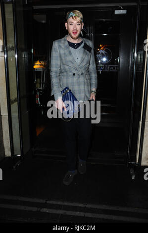 London, Großbritannien. 6 Feb, 2019. Lewis-Duncan Weedon während des Palm Beach Club Party gesehen, im Palm Beach Casino Lounge, Mayfair in London. Credit: Terry Scott/SOPA Images/ZUMA Draht/Alamy leben Nachrichten Stockfoto