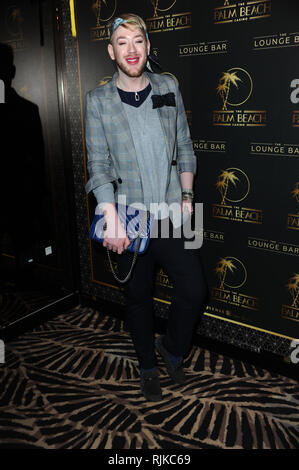 London, Großbritannien. 6 Feb, 2019. Lewis-Duncan Weedon während des Palm Beach Club Party gesehen, im Palm Beach Casino Lounge, Mayfair in London. Credit: Terry Scott/SOPA Images/ZUMA Draht/Alamy leben Nachrichten Stockfoto