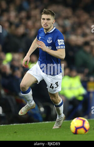 Liverpool, Großbritannien. 06 Feb, 2019. Jonjoe Kenny von Everton in Aktion. Premier League match, Everton v Manchester City im Goodison Park in Liverpool am Mittwoch, 6. Februar 2019. Dieses Bild dürfen nur für redaktionelle Zwecke verwendet werden. Nur die redaktionelle Nutzung, eine Lizenz für die gewerbliche Nutzung erforderlich. Keine Verwendung in Wetten, Spiele oder einer einzelnen Verein/Liga/player Publikationen. pic von Chris Stading/Andrew Orchard sport Fotografie/Alamy Live news Credit: Andrew Orchard sport Fotografie/Alamy leben Nachrichten Stockfoto