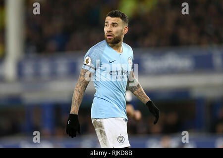 Liverpool, Großbritannien. 06 Feb, 2019. Nicolas Otamendi von Manchester City an schaut. Premier League match, Everton v Manchester City im Goodison Park in Liverpool am Mittwoch, 6. Februar 2019. Dieses Bild dürfen nur für redaktionelle Zwecke verwendet werden. Nur die redaktionelle Nutzung, eine Lizenz für die gewerbliche Nutzung erforderlich. Keine Verwendung in Wetten, Spiele oder einer einzelnen Verein/Liga/player Publikationen. pic von Chris Stading/Andrew Orchard sport Fotografie/Alamy Live news Credit: Andrew Orchard sport Fotografie/Alamy leben Nachrichten Stockfoto