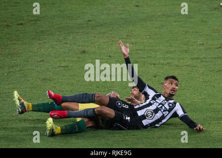 Rio De Janeiro, Brasilien. 06 Feb, 2019. Kiesa bei Botafogo gegen Defensa y "Justicia gespielt Mittwoch (06.02) Um 9:30 Uhr an der Everton Santos Stadium, gültig für die erste Phase des South American Cup, in Rio de Janeiro, RJ. Credit: Celso Pupo/FotoArena/Alamy leben Nachrichten Stockfoto