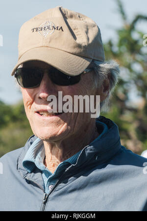 Monterey, USA. 06 Feb, 2019. PEBBLE BEACH, Kalifornien - Februar 06: Clint Eastwood ist während der 3M Celebrity Challenge bei AT&T Pebble Beach - morgens gesehen am Februar 06, 2019 in Pebble Beach, Kalifornien. Foto: Chris Tuite/imageSPACE Credit: Imagespace/Alamy leben Nachrichten Stockfoto