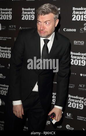 London, Großbritannien. 6 Feb, 2019. Charlie Brooker am Broadcast Awards 2019 im Grosvenor House, Park Lane, Mayfair gesehen. Credit: Keith Mayhew/SOPA Images/ZUMA Draht/Alamy leben Nachrichten Stockfoto