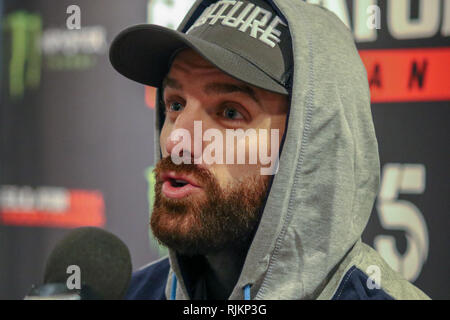 Newcastle, UK. 7 Feb, 2019. Aaron Chalmers nimmt Fragen aus den Medien Quelle: Dan Cooke/Alamy leben Nachrichten Stockfoto