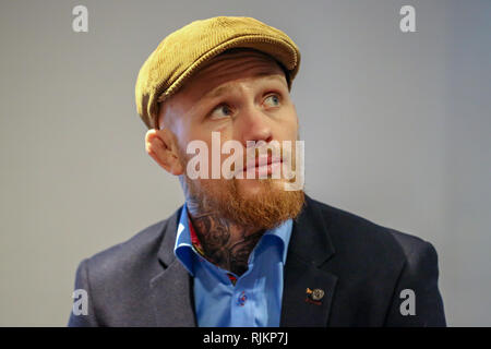 Newcastle, UK. 7 Feb, 2019. Cal Ellenor nimmt Fragen aus den Medien Quelle: Dan Cooke/Alamy leben Nachrichten Stockfoto