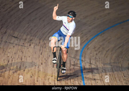 Arena in Melbourne, Melbourne, Australien. 7 Feb, 2019. 6 Tage Melbourne Radfahren; Tom Clarke von Australien feiert seinen Sprint Credit: Aktion plus Sport/Alamy Live News win Stockfoto