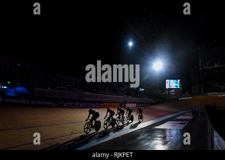 Arena in Melbourne, Melbourne, Australien. 7 Feb, 2019. 6 Tage Melbourne Radfahren; Reiter reiten während der mens Madison chase Credit: Aktion plus Sport/Alamy leben Nachrichten Stockfoto