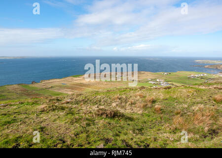 Idyllische Küstenlandschaft rund um Sky Road in Connemara, einer Region im Westen von Irland Stockfoto
