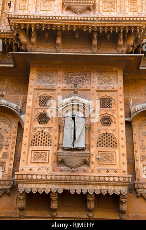Dekorative äußere Ansicht der Patwon Ki Haveli, Jaisalmer, Rajasthan, Indien Stockfoto
