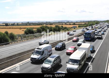 GV der Autobahn M5 zwischen Cheltenham und Gloucester Übersicht urlaub Verkehrsbehinderungen northbound - 28.7.2018 Bild von Antony Thompson - tausend Wort Stockfoto