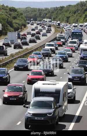 GV der Autobahn M5 zwischen Cheltenham und Gloucester Übersicht urlaub Verkehrsbehinderungen northbound - 28.7.2018 Bild von Antony Thompson - tausend Wort Stockfoto