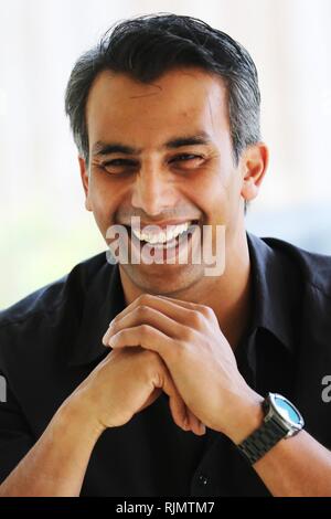 Seb Choudhury, BBC TV-Moderatorin und Journalistin, Inside Out West Programm. Stockfoto