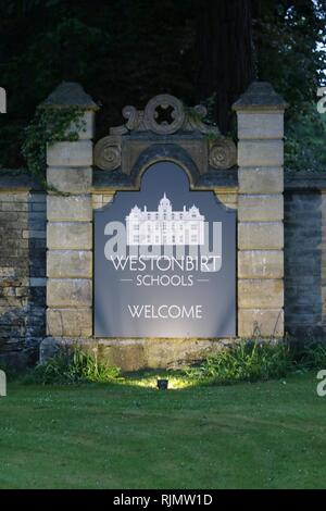 Westonbirt School, einen Co-educational unabhängige Tag und Internat für Jungen und Mädchen im Alter von 11 bis 18 in der Nähe von Tetbury in Gloucestershire, Vereinigtes Königreich. Stockfoto