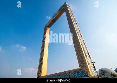 Dubai, Vereinigte Arabische Emirate - Oktober 2018: Dubai Frame Gebäude bei Sonnenaufgang Stockfoto