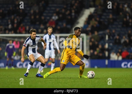 6. Februar 2019, West Bromwich, West Bromwich, England; Emirates FA Cup, 4.Runde replay, West Bromwich Albion vs Brighton; Yves Bissouma (08) von Brighton dreht sich mit der Kugel Credit: Phil Westlake/News Bilder, Englische Fußball-Liga Bilder unterliegen dem DataCo Lizenz Stockfoto