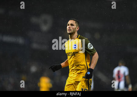 6. Februar 2019, West Bromwich, West Bromwich, England; Emirates FA Cup, 4.Runde replay, West Bromwich Albion vs Brighton; Florin Andone (10) von Brighton feiert sein Ziel Credit: Phil Westlake/News Bilder, Englische Fußball-Liga Bilder unterliegen dem DataCo Lizenz Stockfoto