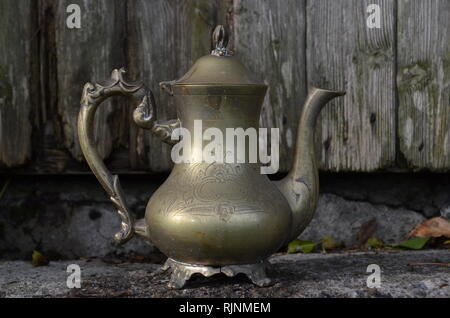 Alladyn, Lampe, Wasserkocher Stockfoto