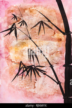 Zeichnung in Sumi-e (suibokuga) Stil - Bambus handbemalt mit schwarzen Aquarell auf abstrakte rosa farbiges Papier Stockfoto