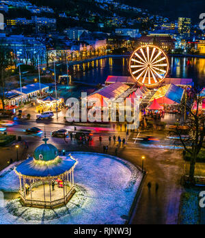 Aus den jährlichen Weihnachtsmarkt im Zentrum von Bergen, westlichem Norwegen. Stockfoto