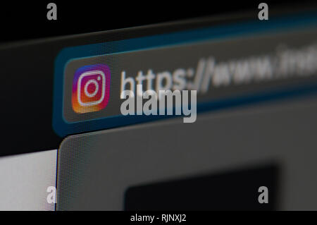 New York, USA - Februar 6, 2019: Instagram Symbol auf der offiziellen Webseite auf das Gerät mit dem Bildschirm pixelated Nähe zu sehen. Stockfoto