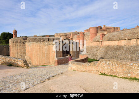 Touristische im Fort de Salses, Salse le Chateau, Languedoc-Roussillon, Frankreich Stockfoto