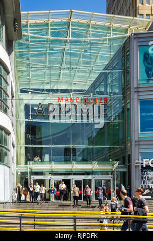Eingang zu den Arndale Centre auf Corporation Street, Manchester, neben Exchange Square. Stockfoto