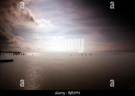Ostufer der Mobile Bay in Fairhope, Alabama, USA. Stockfoto