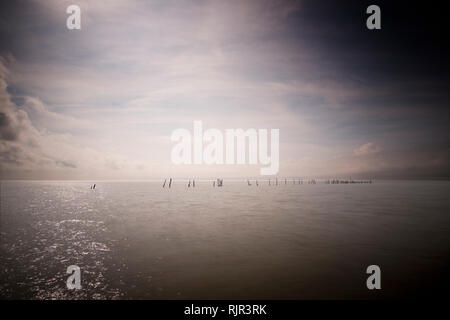 Verlassenen Pier am Ostufer des Mobile Bay in Fairhope, Alabama. Stockfoto