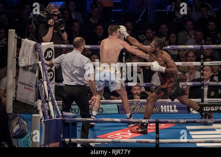 Jake Ball vs Craig Richards in der O2 Arena. London, Großbritannien. Stockfoto