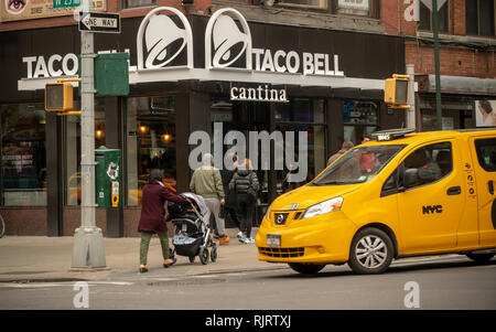 Ein brandneues Taco Bell Cantina Franchise im New Yorker Stadtteil Chelsea am Mittwoch, 6. Februar 2019. (Â© Richard B. Levine) Stockfoto