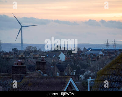 Sheerness, Kent, Großbritannien. 7. Februar, 2019. UK Wetter: Der Sonnenuntergang in Sheerness, Kent. Credit: James Bell/Alamy leben Nachrichten Stockfoto