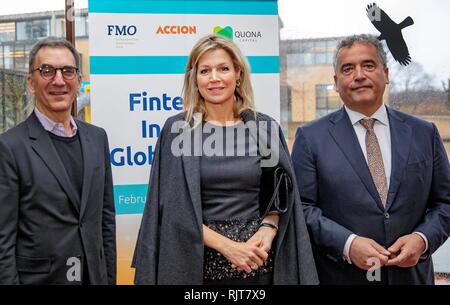 Den Haag, Niederlande. 08 Feb, 2019. Queen Maxima der Niederlande, Dhr. van Mierlo (r) de Dhr. Michael Schlein (l) an das Gemeentemuseum in Den Haag, am 8. Februar 2019, die Konferenz Fintech zur Aufnahme Gipfel 2019 zu besuchen, sie tut dies in ihrer Funktion als spezieller Fürsprecher des UN-Generalsekretärs für inklusive Finanzierung für Entwicklung Credit: Albert Nieboer/Niederlande/Point de Vue |/dpa/Alamy leben Nachrichten Stockfoto