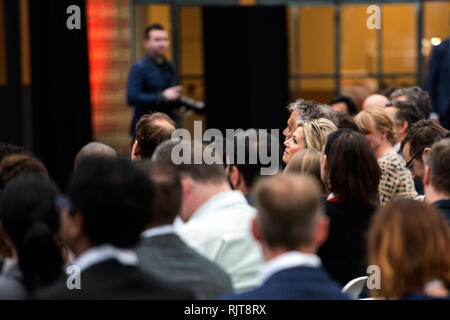 Den Haag, Niederlande. 08 Feb, 2019. Die Majestät Königin Máxima nimmt "Fintech zur Aufnahme Global Summit 2019" Teil des Programms in ihrer Rolle als spezieller Fürsprecher des Generalsekretärs der Vereinten Nationen für inklusive Finanzierung für Entwicklung im Gemeentemuseum Credit: Gonçalo Silva/Alamy leben Nachrichten Stockfoto