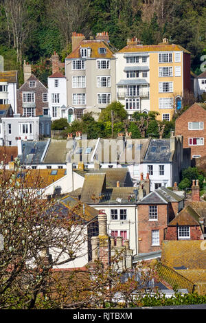 Blick über die Altstadt von Hastings, von Tackleway, East Hill, East Sussex, Großbritannien Stockfoto