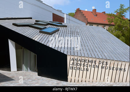 Jüdisches Museum, polnischer Abstammung amerikanischen Architekten Daniel Libeskind, Berlin, Deutschland Stockfoto