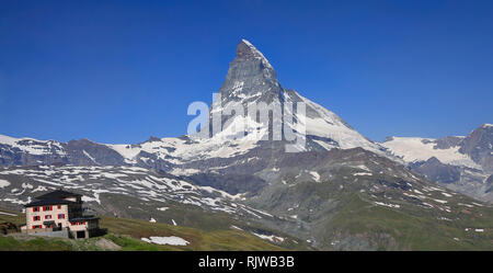 Schweiz Alpen, das Matterhorn und alpine Hotel in Europa Stockfoto