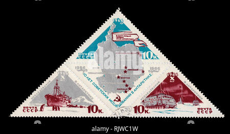 Udssr - Sowjetunion ca. 1966: Sowjetische Briefmarke Mark zum zehnten Jahrestag der Beginn der Entwicklung der Antarktis durch die engagierte Stockfoto