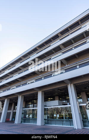 Hauptgebäude der National Diet Library, Tokio, Tokyo, Japan. Durch MAYEKAWA ASSOCIATES, Architekten & Ingenieure entwickelt. Im Jahre 1968 gebaut. Stockfoto