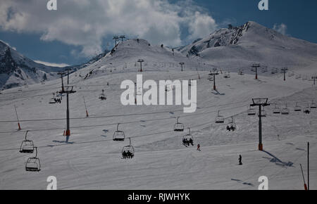 Andorra, Port d'Envalira, Skigebiet mit Liften Stockfoto