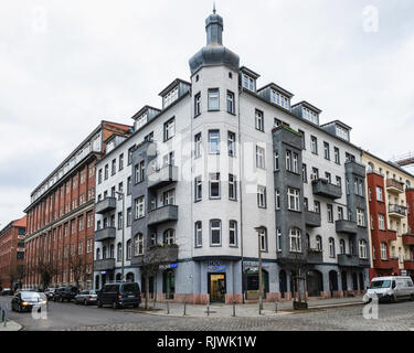 Berlin, Friedrichshain, sehen Sie Mieten - Kamera Equipment Rental Agency im Erdgeschoss der alten Gebäude. Stockfoto