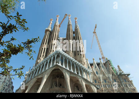 BARCELONA, SPANIEN - 23. SEPTEMBER 2018: Diese beeindruckende Kathedrale wurde ursprünglich von Antoni Gaudi entworfenen Stockfoto