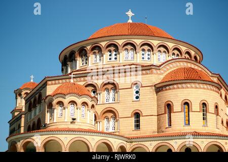 Die Große Kirche von Kloster Saint Nectarios auf der Insel Aegina, Griechenland Stockfoto