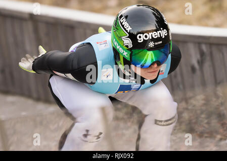 Ljubno, Slowenien. 07 Feb, 2019. Spela Rogelj Sloweniens konkurriert auf Qualifikation Tag der FIS Skisprung Weltcup Damen Ljubno am 7. Februar 2019 in Ljubno, Slowenien. Credit: Rok Rakun/Pacific Press/Alamy leben Nachrichten Stockfoto