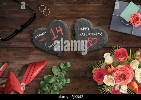 Valentinstag Hintergrund mit "Happy Valentine's Day' auf Holz- Hintergrund Stockfoto