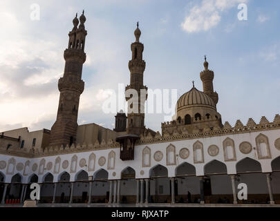 Blick aus dem Inneren der Al-Azhar-Moschee Stockfoto