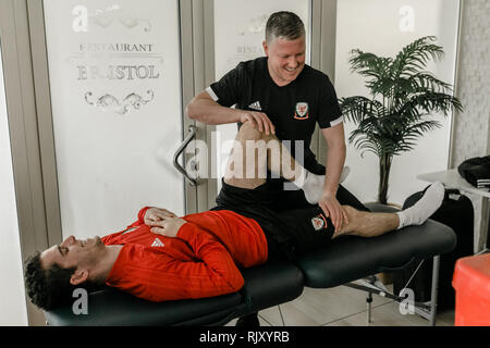 2020 FIFA Futsal-Weltmeisterschaft Qualifier. Wales Kader Züge bei der FUTSAL ARENA FMF vor Ihren 3-Spiel Turnier vs Rivalen, Moldawien, Finnland und Keine Stockfoto