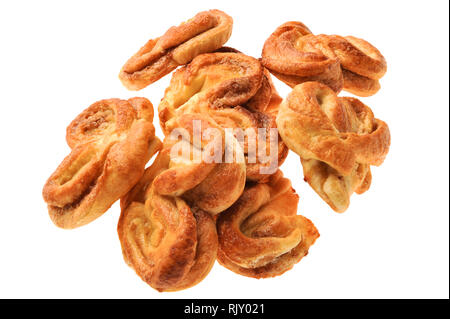 Hausgemachten Brötchen herzförmige Blätterteig mit Zimt Stockfoto