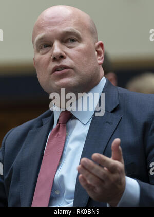 Washington, District of Columbia, USA. 8 Feb, 2019. Die United States Attorney General Matthew G. Whitaker erscheint vor dem US-Repräsentantenhauses auf dem Capitol Hill in Washington, DC, 8. Februar 2019. Quelle: Chris Kleponis/CNP/ZUMA Draht/Alamy leben Nachrichten Stockfoto